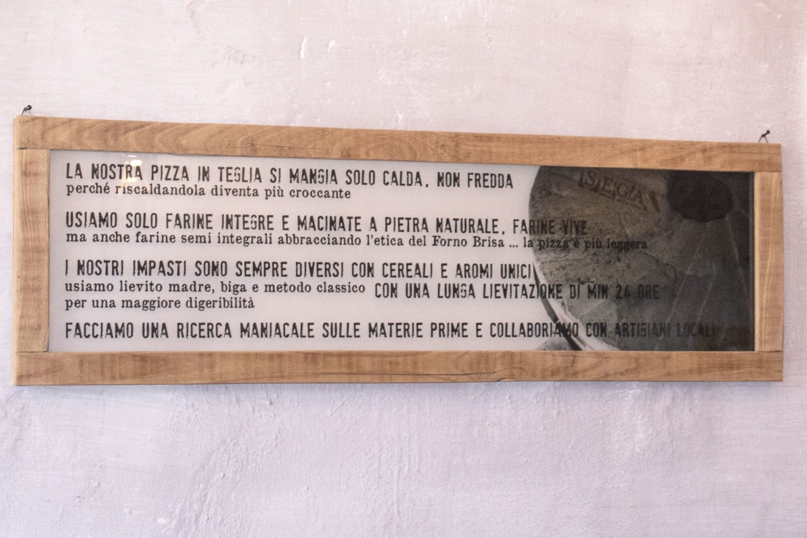 bologna: sega pizzeria interno