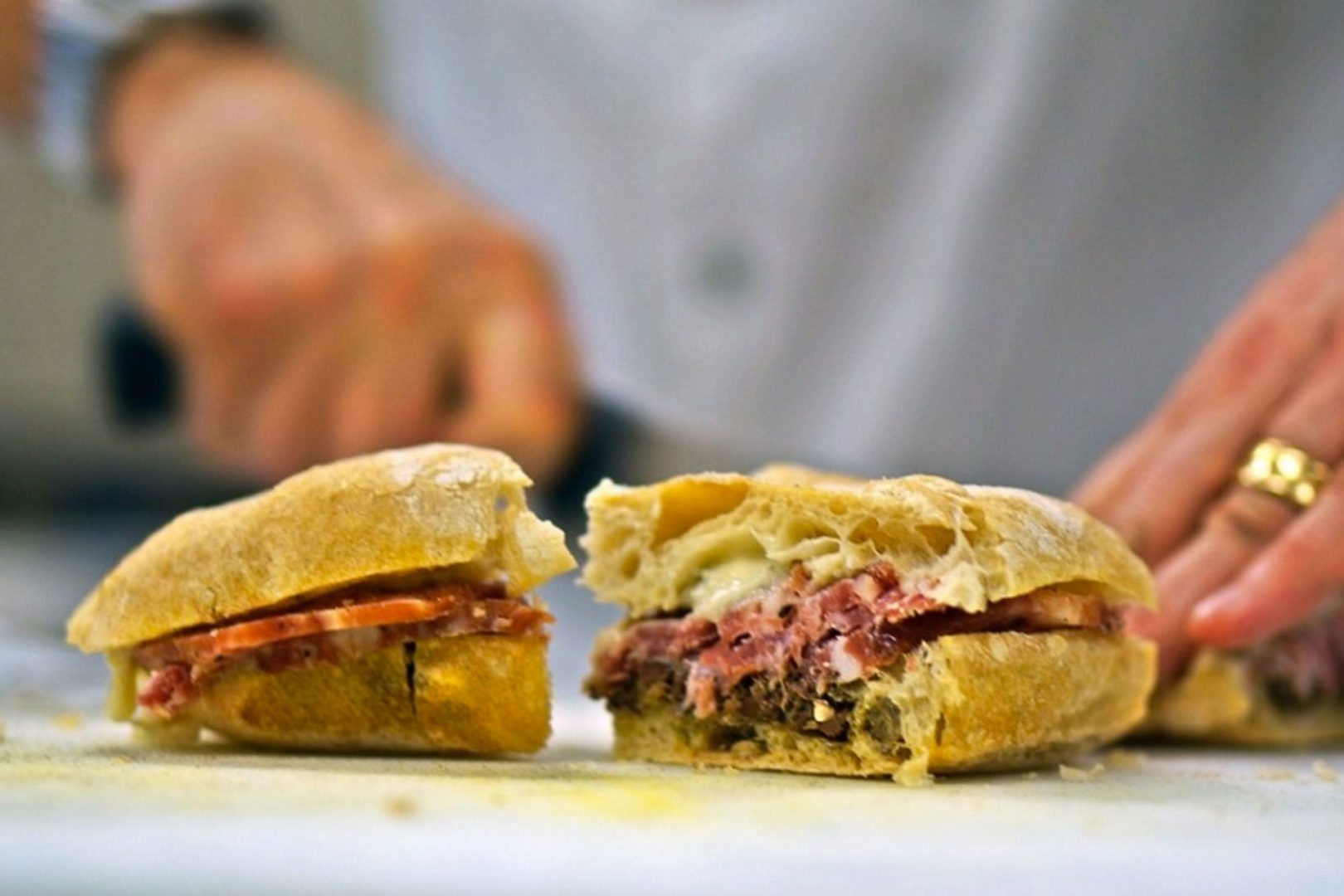 mangiare e bere bene con alessandro frassica a firenze - panino artigianale