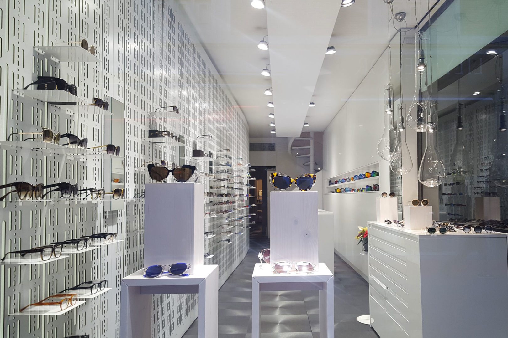 Saraghina eyewear store Rimini