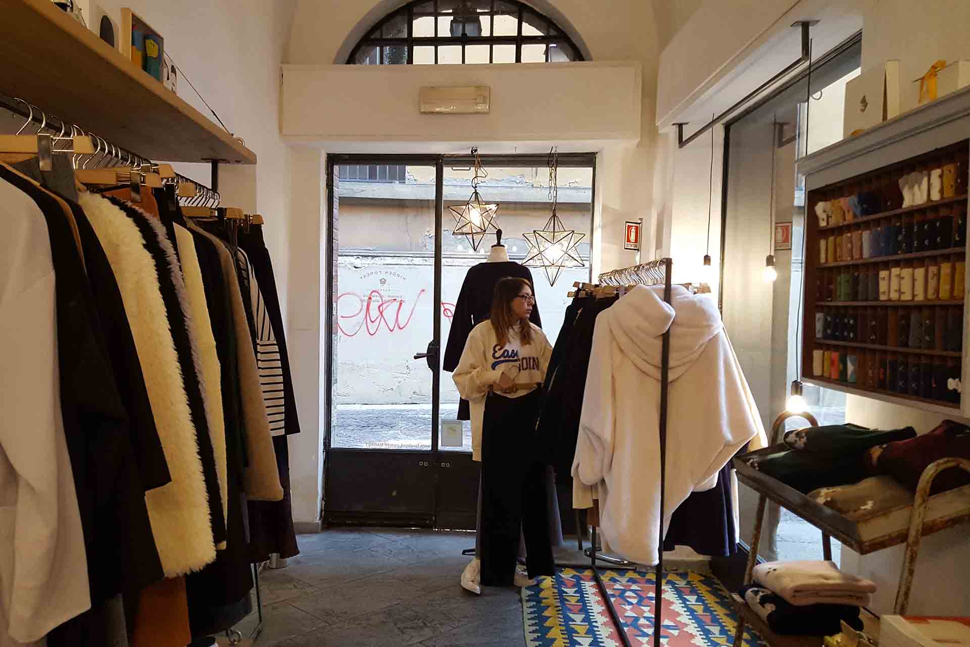 shopping a bologna