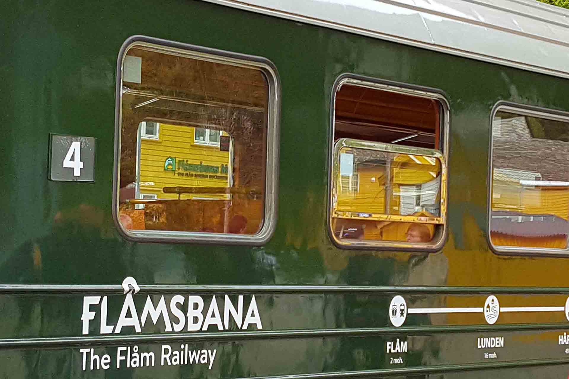 in treno a bordo della Flamsbana