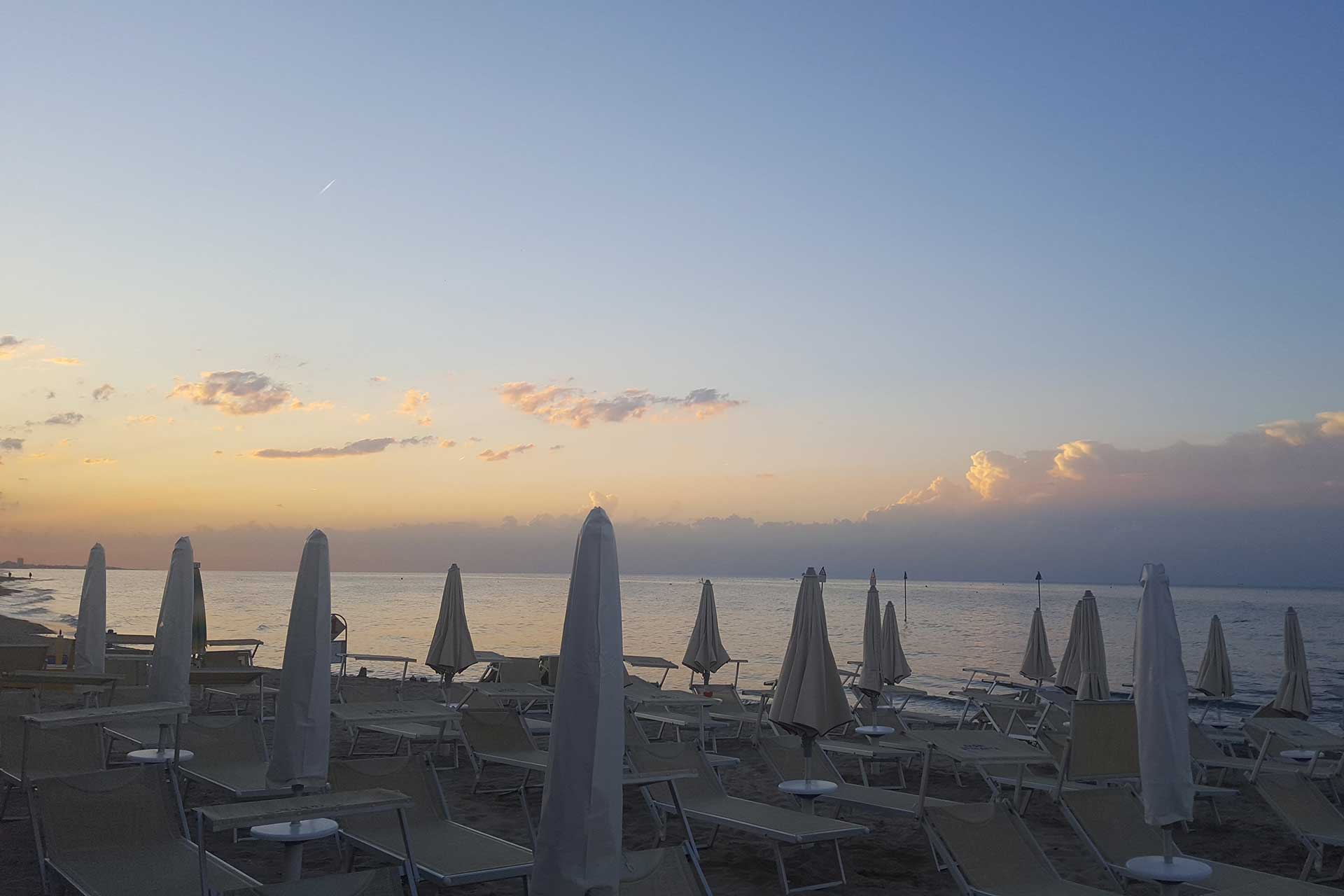 luci del tramonto, misano tramonto sul mare misano