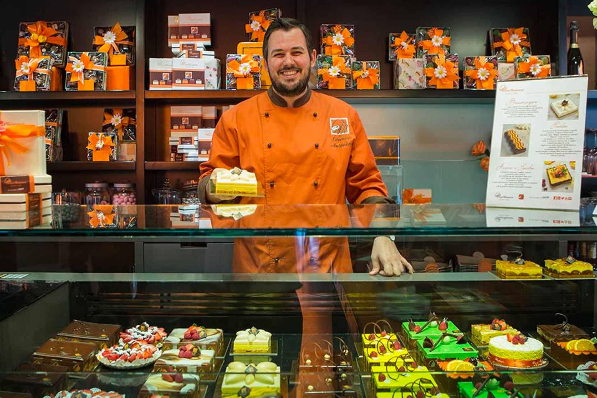 vetrina dolci pasticceria milano