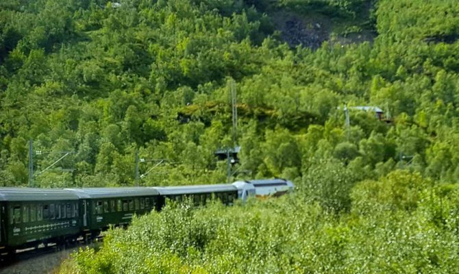 In Treno In Norvegia