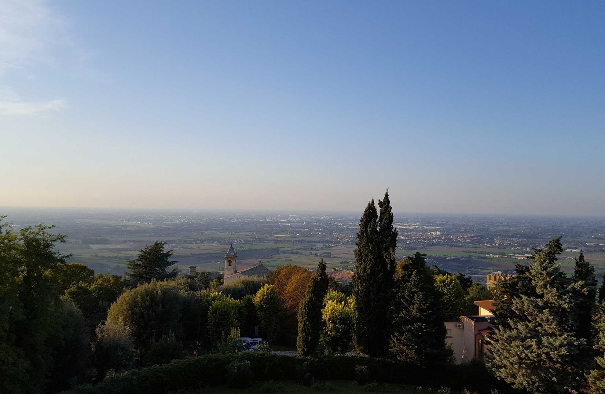 Riviera Romagnola, Cartoline Dall’entroterra