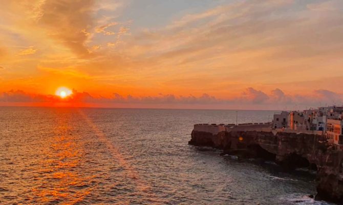 Alba Sul Mare A Polignano